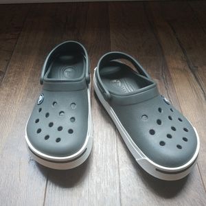 Kid Crocs, c1213